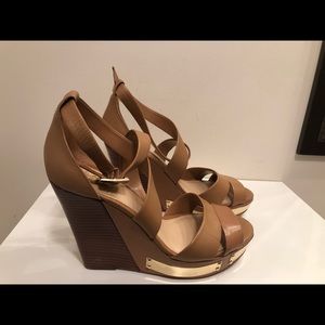Vince Camuto  leather wedges 10